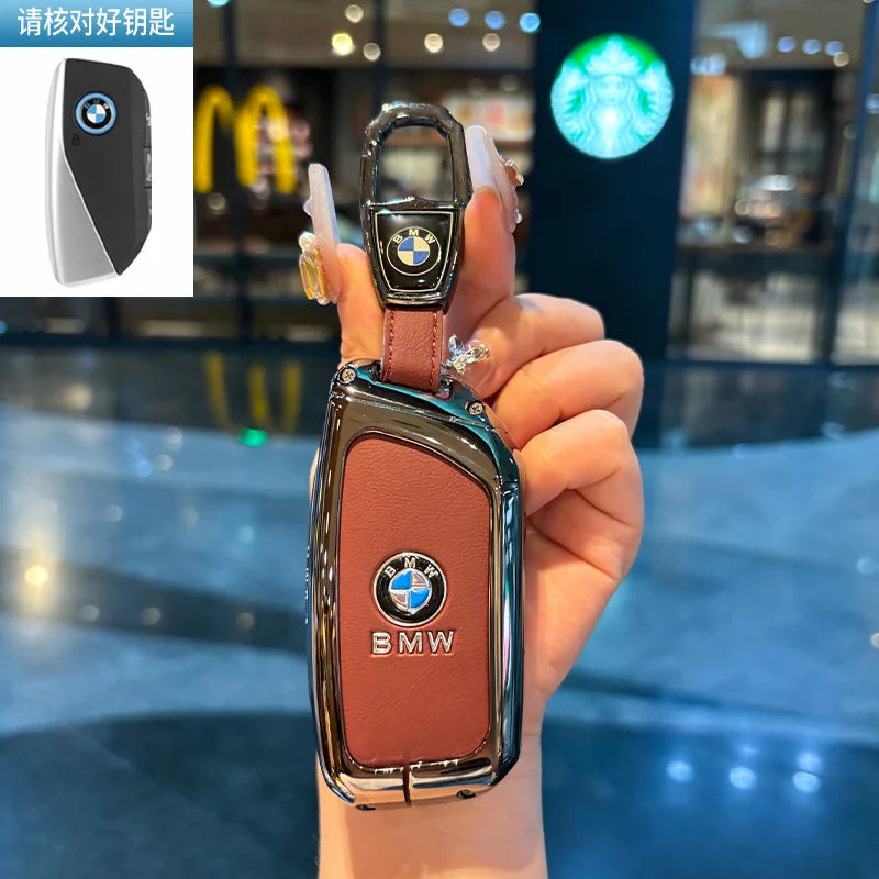 Folding key case for BMW – Elegant protection with leather design and key ring