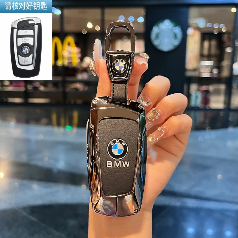 Folding key case for BMW – Elegant protection with leather design and key ring