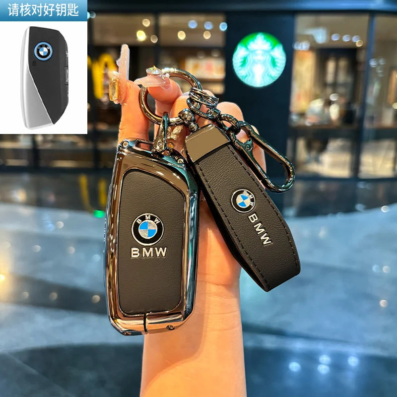 Folding key case for BMW – Elegant protection with leather design and key ring