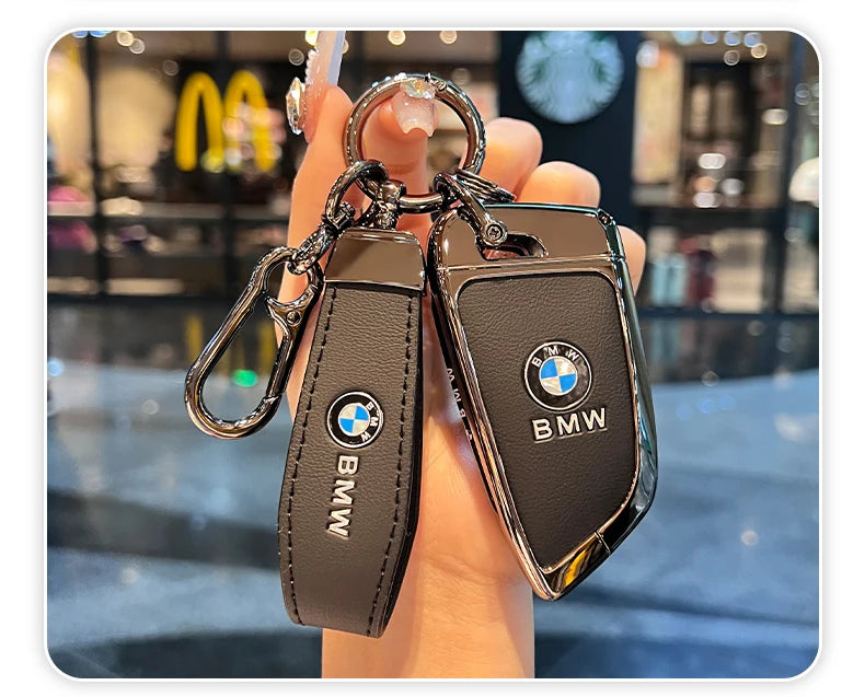 Folding key case for BMW – Elegant protection with leather design and key ring