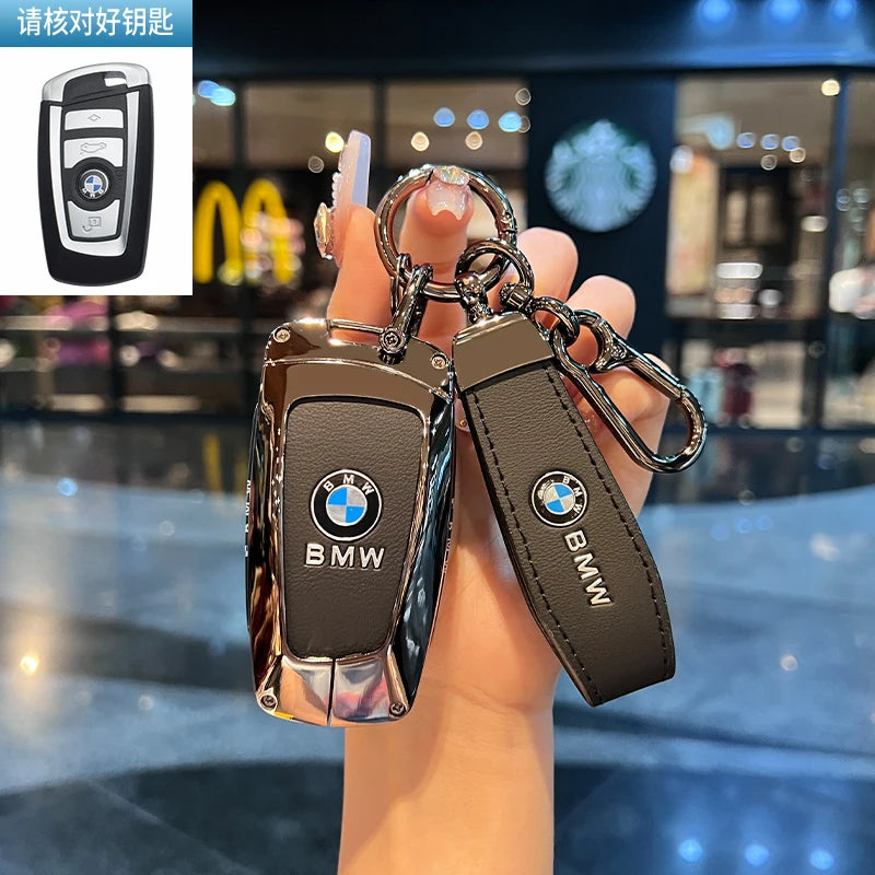Folding key case for BMW – Elegant protection with leather design and key ring