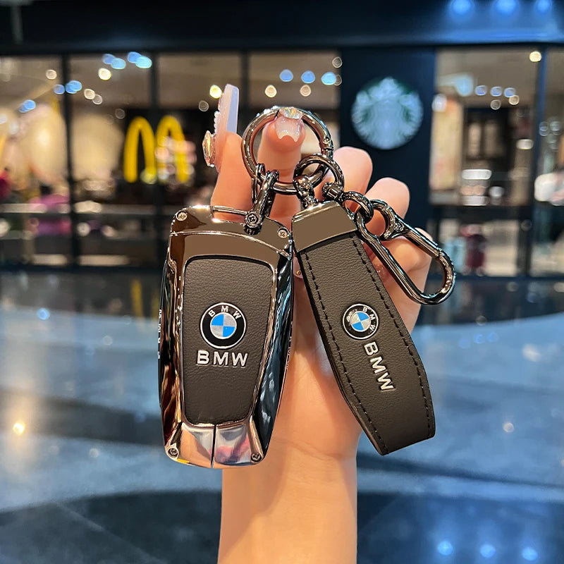 Folding key case for BMW – Elegant protection with leather design and key ring