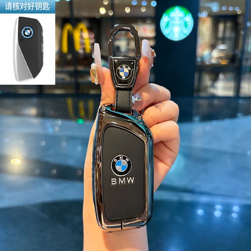Folding key case for BMW – Elegant protection with leather design and key ring