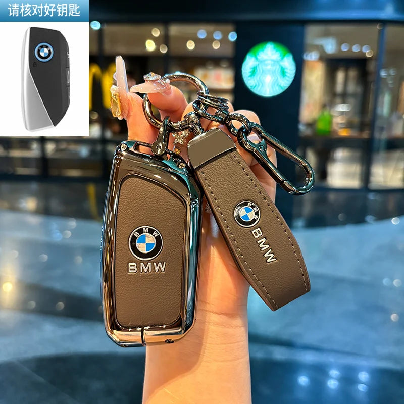Folding key case for BMW – Elegant protection with leather design and key ring
