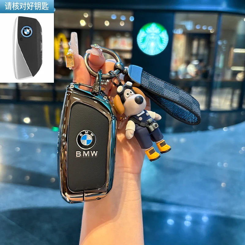 Folding key case for BMW – Elegant protection with leather design and key ring