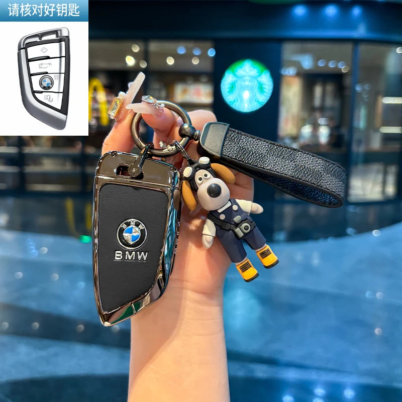 Folding key case for BMW – Elegant protection with leather design and key ring
