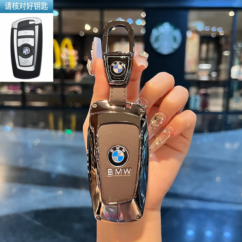 Folding key case for BMW – Elegant protection with leather design and key ring