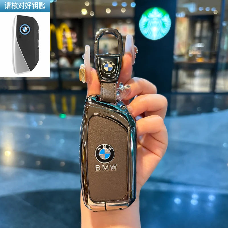 Folding key case for BMW – Elegant protection with leather design and key ring